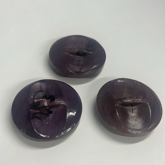 Set of 3 Large Vintahe Plastic Buttons Purple Brown Tone - Picture 2 of 4